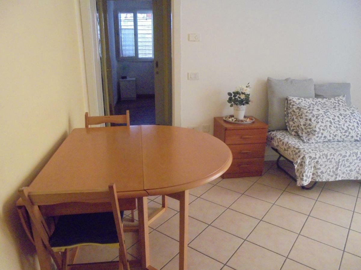 Apartament Bilocale Centro Storico Pesaro Zewnętrze zdjęcie